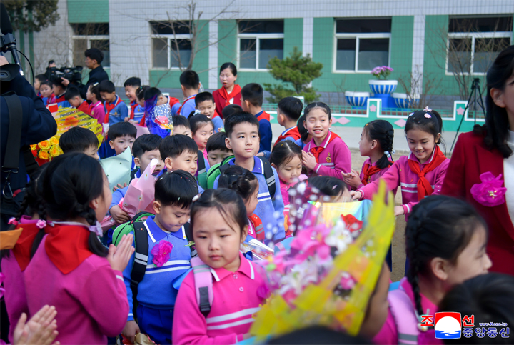 3-朝鮮で始業の日を迎えた